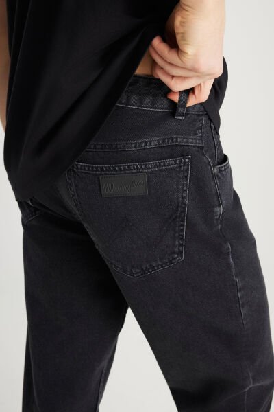 Wrangler FRNK00012001 Siyah Erkek Frank Relaxed Fit Geniş Kesim Jean Denim Kot Pantolon