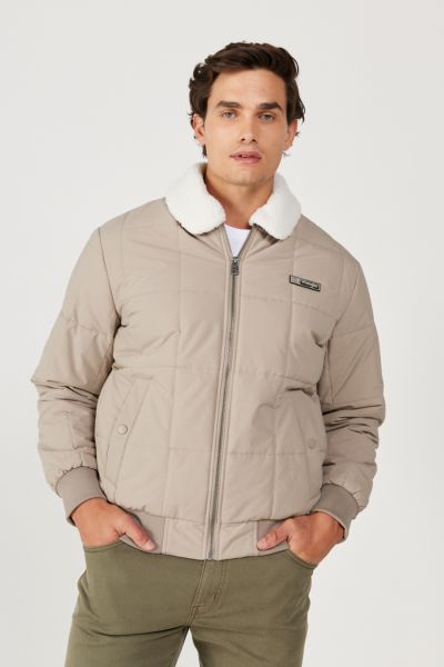 Wrangler W232228614 Bej Erkek Yarım Balıkcıl Alttan Ve Bilekten Lastik Detaylı Fermuarlı Mont