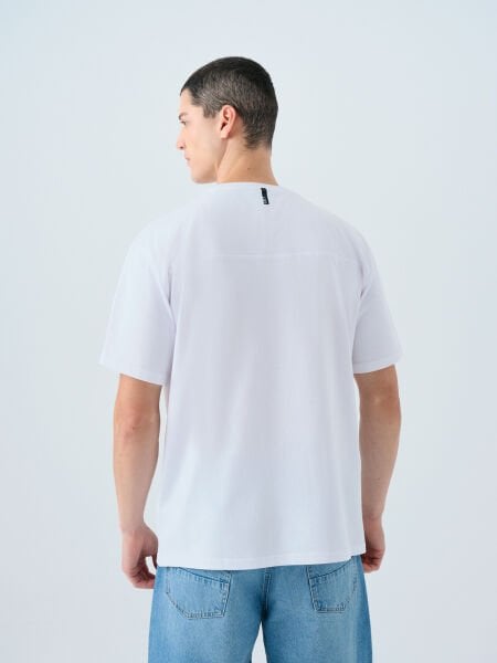 Loft 2039582 Beyaz Erkek Kabartmalı Küçük Yazılı Bisiklet Yaka T-Shirt