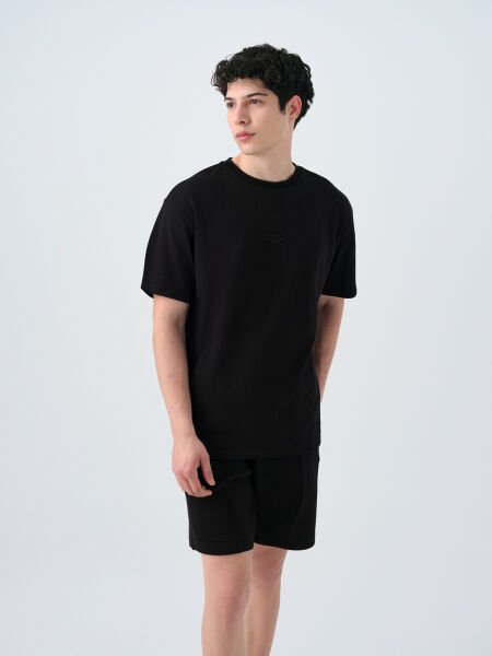 Loft 2039582 Siyah Erkek Kabartmalı Küçük Yazılı Bisiklet Yaka T-Shirt