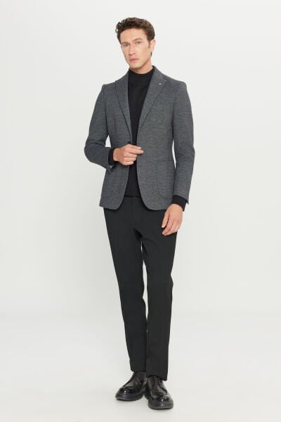 Altınyıldız ACE004261359 Siyah Erkek Pamuklu Slim Fit Dar Kesim Kırlangıç Yaka Diagonal Desenli Blazer Ceket