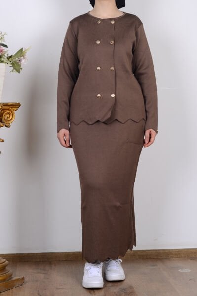 Armine 25YTD6118 Kahverengi Kadın Düğme Detaylı Bisiklet Yaka Triko Etekli Takım