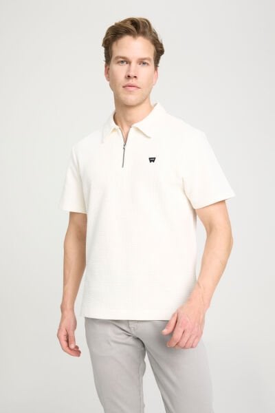 Wrangler W7NQ2052861Y Beyaz Erkek Regular Fit Yarım Fermuarlı Polo Yaka T-shirt