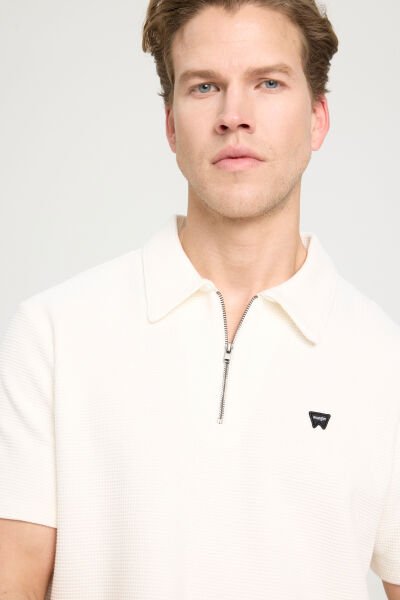 Wrangler W7NQ2052861Y Beyaz Erkek Regular Fit Yarım Fermuarlı Polo Yaka T-shirt