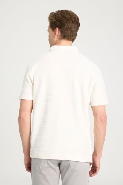 Wrangler W7NQ2052861Y Beyaz Erkek Regular Fit Yarım Fermuarlı Polo Yaka T-shirt