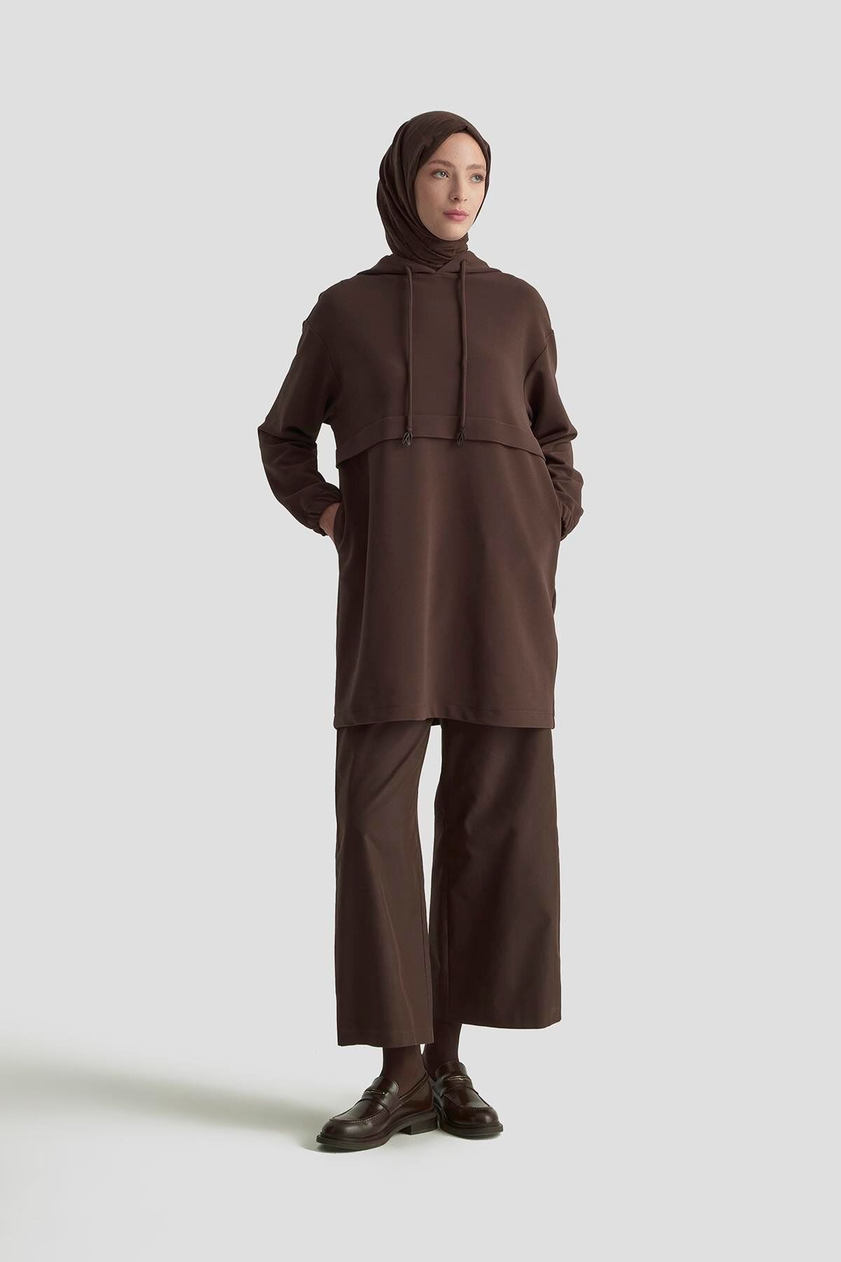 Armine 25KT462 Kahverengi Kadın Kapüşonlu Yandan Cepli Kolları Lastikli Fitilli Tunik