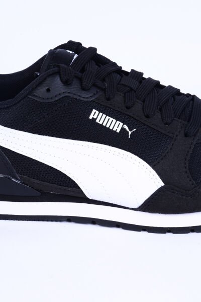 Puma 384640-1 Runner V3 Fileli Deri Detaylı Ortopedik Taban Bağcıklı Esnek Siyah-Beyaz Günlük Erkek Spor Ayakkabı