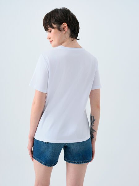 Loft 2038993 Beyaz Kadın Baskılı Loft Yazı Detaylı Bisiklet Yaka T-Shirt