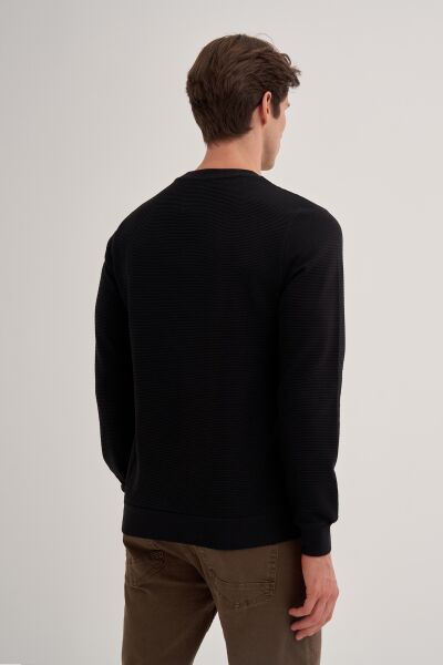 Cazador 52470 Siyah Erkek Bisiklet Yaka Fitilli Slim Fit Sweatshirt