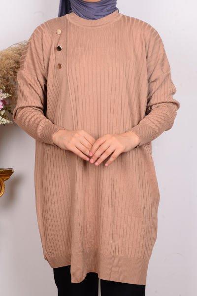 Armine 24KTD406 Latte Kadın Bisiklet Yaka Omuzdan Dekor Düğmeli Kolları Lastikli Triko Tunik