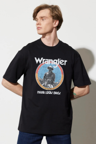 Wrangler W7CBEE100 Siyah Önü Baskılı Bisiklet Yaka Erkek T-shirt