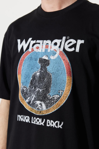 Wrangler W7CBEE100 Siyah Önü Baskılı Bisiklet Yaka Erkek T-shirt