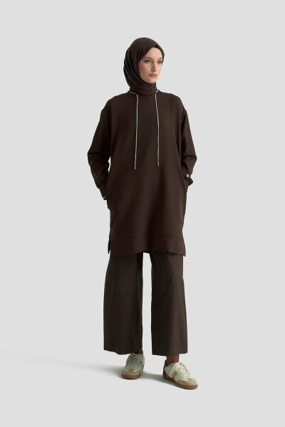 Armine 25KT436 Kahverengi Kadın Yakası Taş Bağcık Detaylı Kolları Ribanalı Tunik