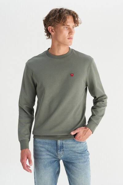 Wrangler W2520255801 Haki Erkek Bisiklet Yaka Regular Fit Sweatshirt