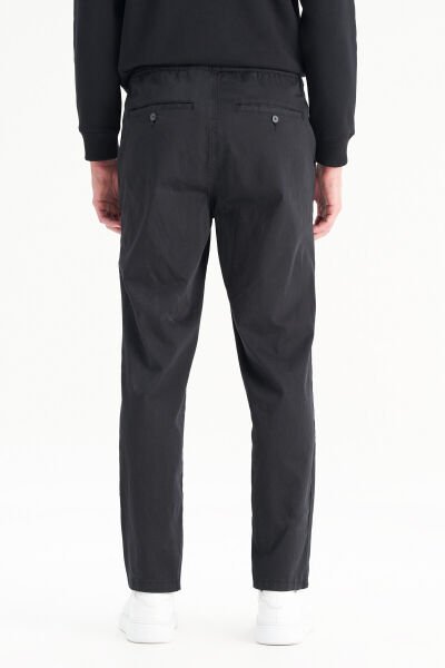 Wrangler WM01200001001 Siyah Erkek Liyosel Kumaş Slim Fit Chino Beli Lastikli Pantolon