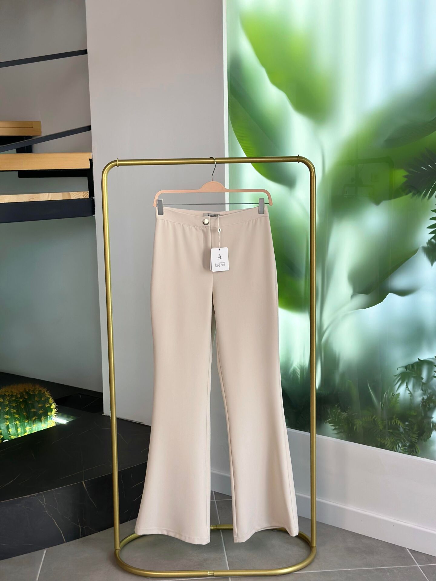 Armine 25KT204 Bej Kadın İspanyol Paça Kumaş Pantolon