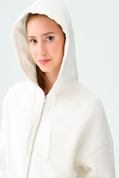 Loft 2038225 Ekru Kadın Kapişonlu İp Detaylı Boydan Fermuarlı Cepli Hırka Sweat