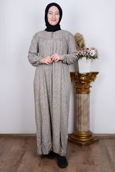 Ferace 8226 Bej Kadın Robalı Rahat Kesim Büyük Beden Yarı Düğmeli Çıtır Desenli Kolları Lastikli Elbise