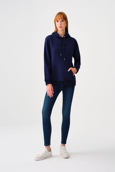 Loft 2038206 Lacivert Kadın Kapişonlu Üç İplik Önü Yazı Baskılı Sweat