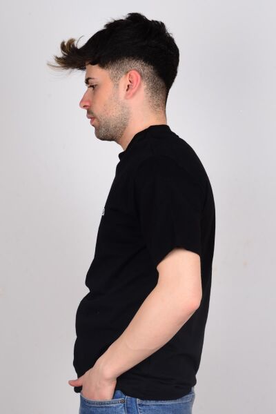 Lee L60UFQ01 Siyah Önü Yazılı Bisiklet Yaka Erkek T-shirt