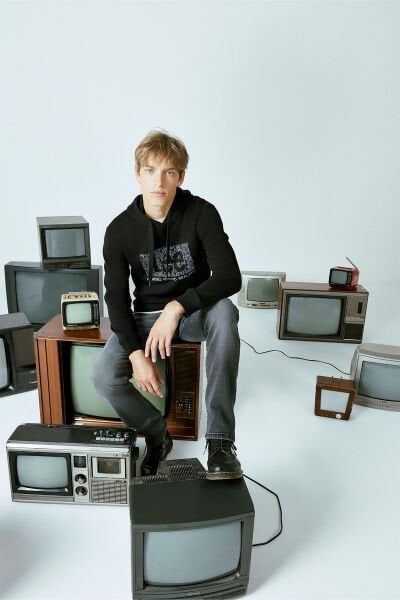 Lee L242168001 Siyah Erkek Kapüşonlu Önü Baskılı Yazı Detaylı Üç İplik Sweat