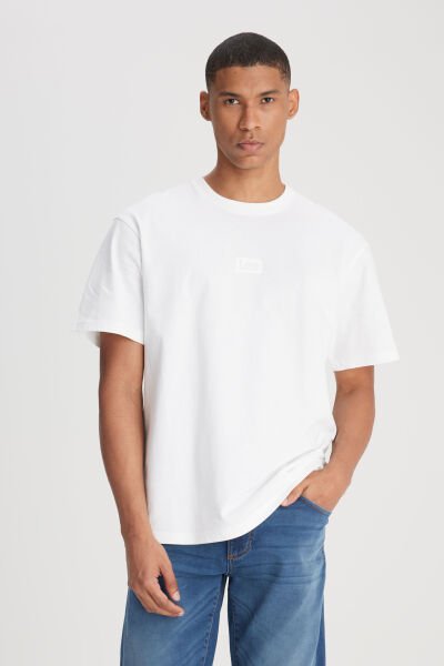 Lee L222001102 Beyaz Önü Yazılı Bisiklet Yaka Erkek T-shirt