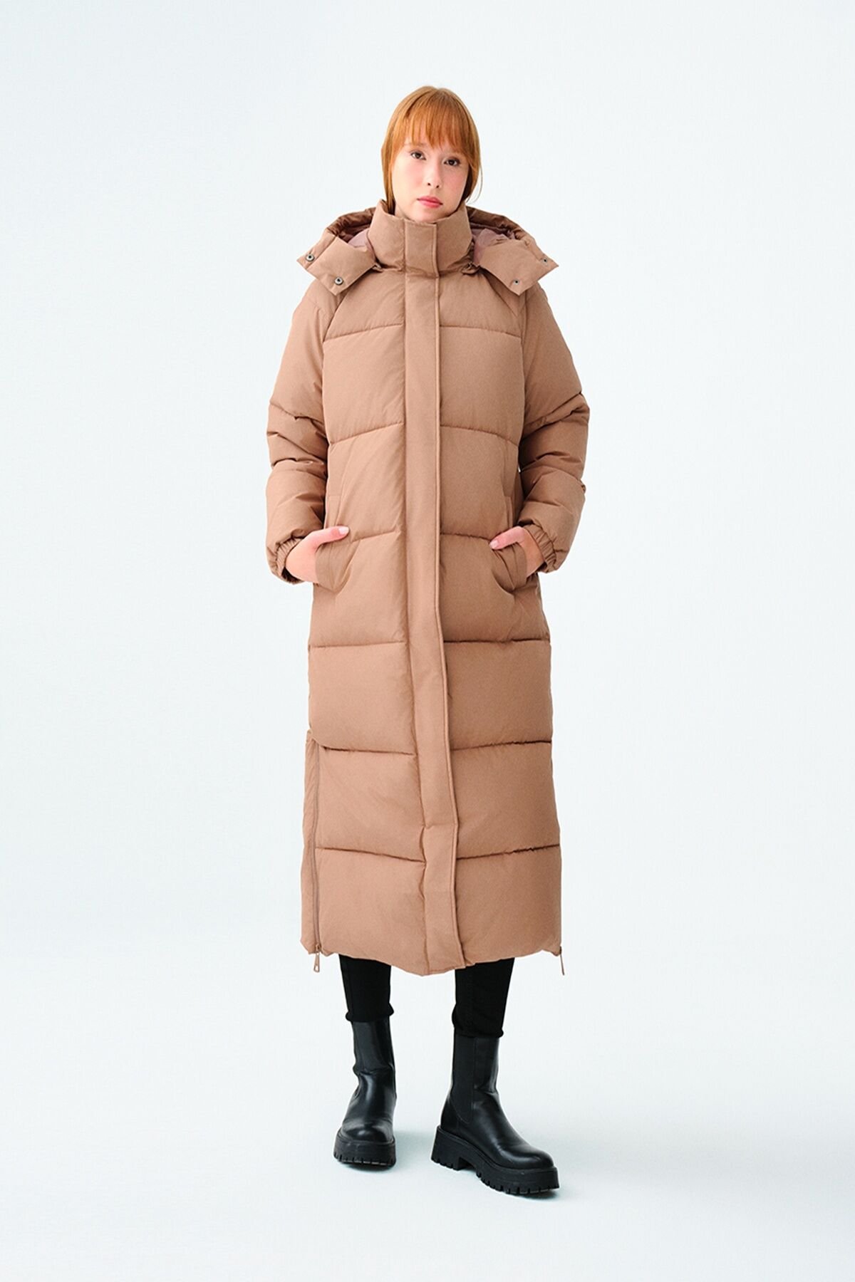 Loft 2037273 Bej Kadın Kapüşonlu Yandan Fermuar Yırtmaçlı Kolları Lastik Detaylı Mont