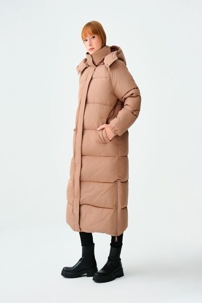 Loft 2037273 Bej Kadın Kapüşonlu Yandan Fermuar Yırtmaçlı Kolları Lastik Detaylı Mont