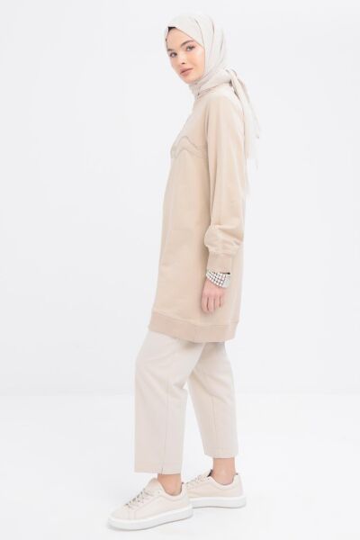 Allday S52304A0 Bej Kadın Bisiklet Yaka Önü Nakış Detaylı Sweat