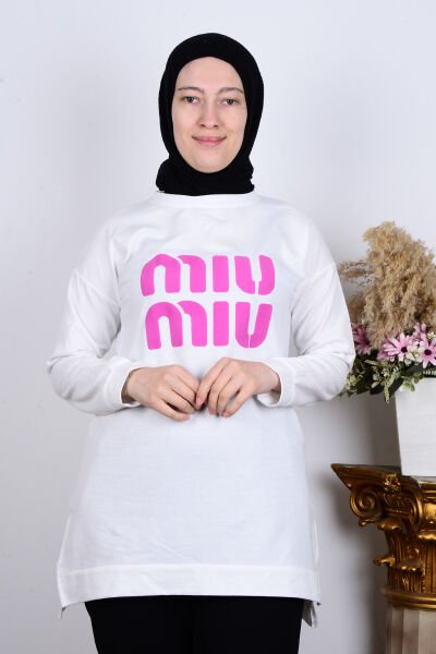 New Face 4458 Beyaz Kadın Bisiklet Yaka Yandan Yırtmaçlı Miu Baskılı Sweat