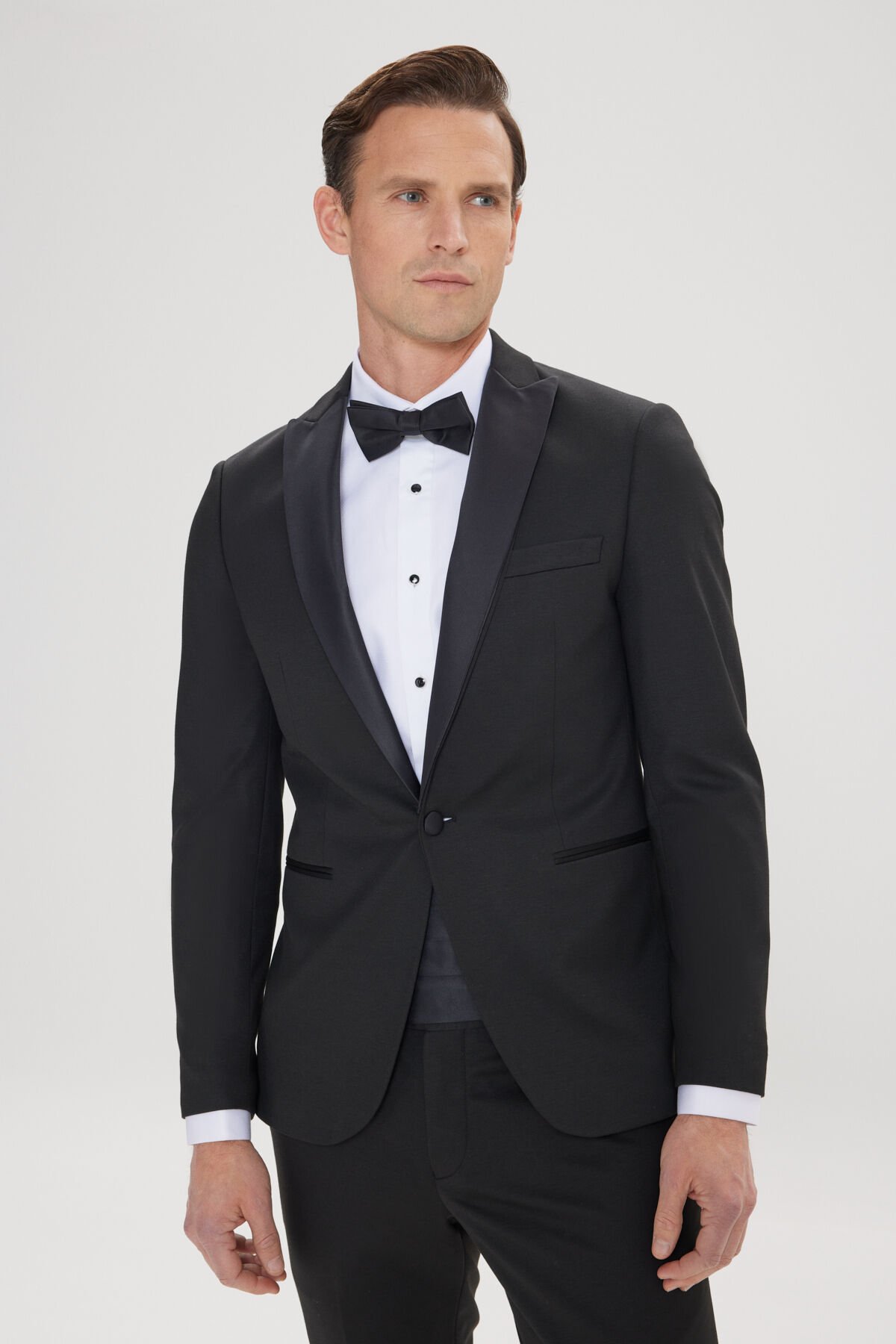 Altınyıldız 4A3224200016 Siyah Erkek Slim Fit 6 Drop Normal Bel Normal Paça Vücuda Oturan Kesim Kırlangıç Yaka Örme Smokin